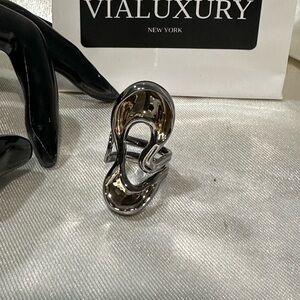 🆕 🔥 Alexis Bitter Gun-Metal Color Gold Enamel Works of Art Ring! Size 7